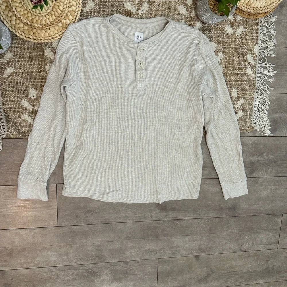 GAP Boys Thermal-Knit Long Sleeve Henley Waffle Oatmeal Cream Pullover Size Med